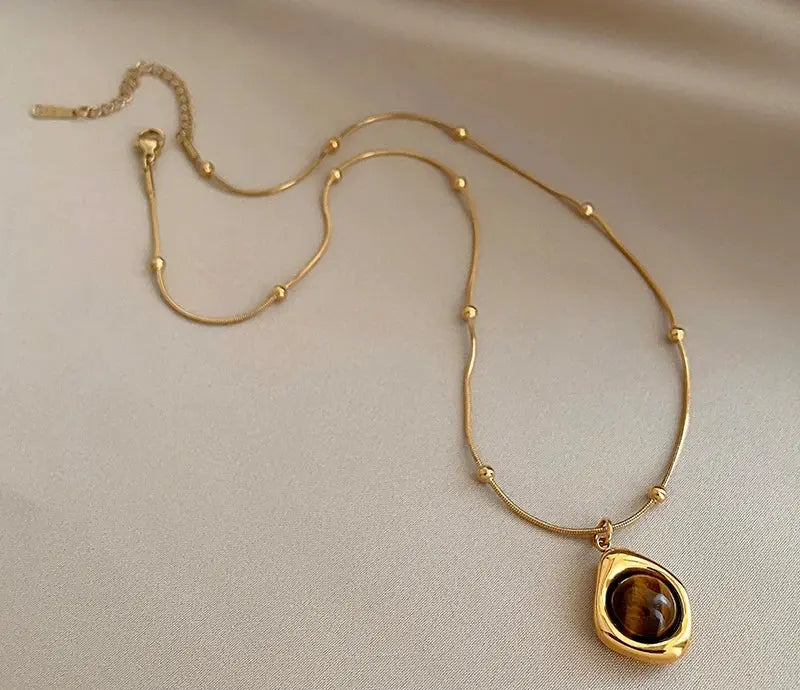 L'Œil de Tigre  collier LUNASTRAL