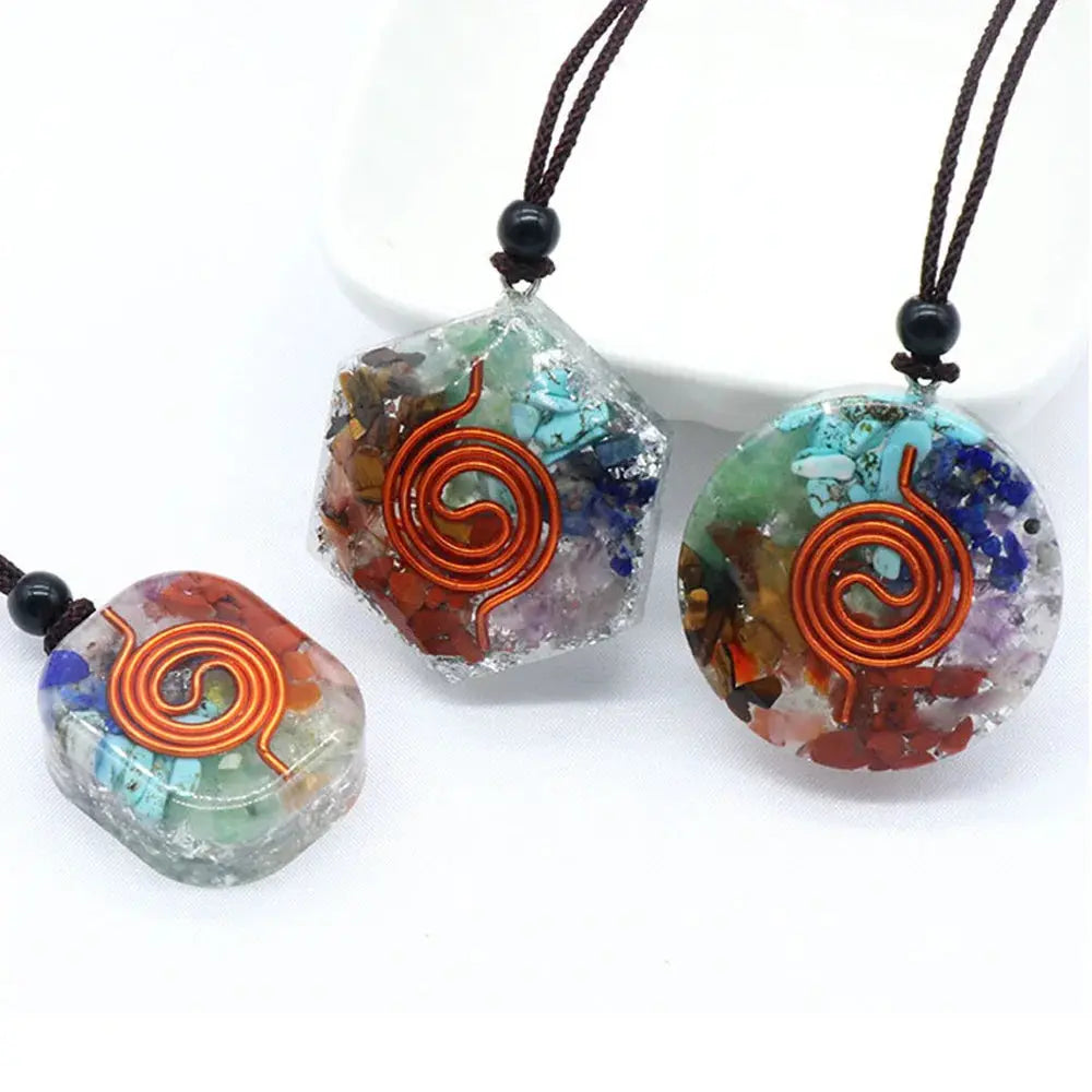 L'Orgonite 7 Chakras  collier LUNASTRAL