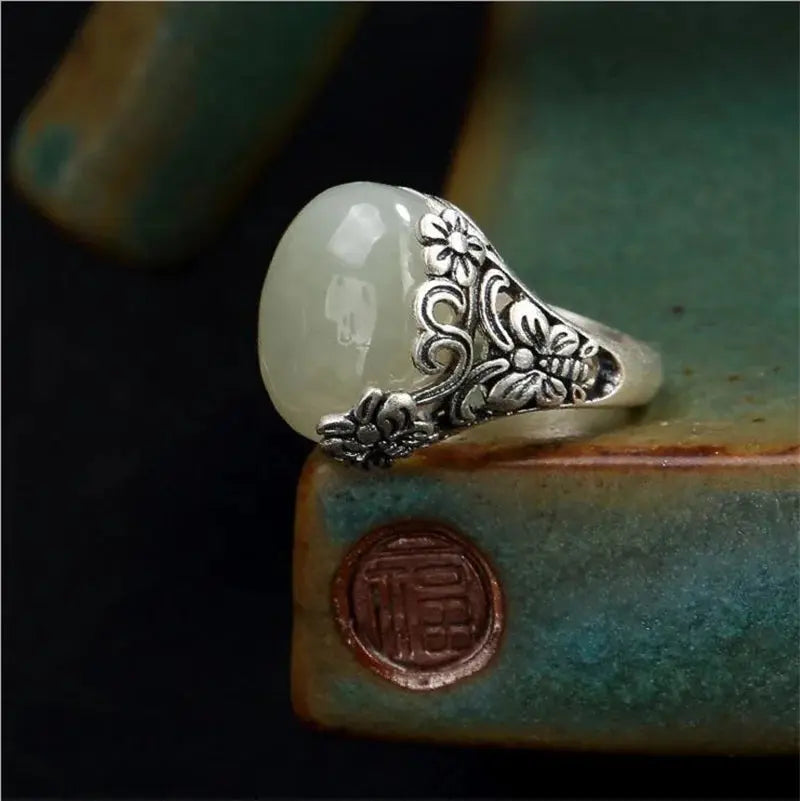 La Butineuse du Bonheur LUNASTRAL