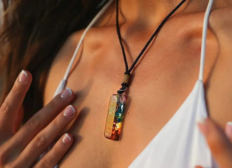 Pendentif Reiki en pierres naturelles 7 chakras LUNASTRAL