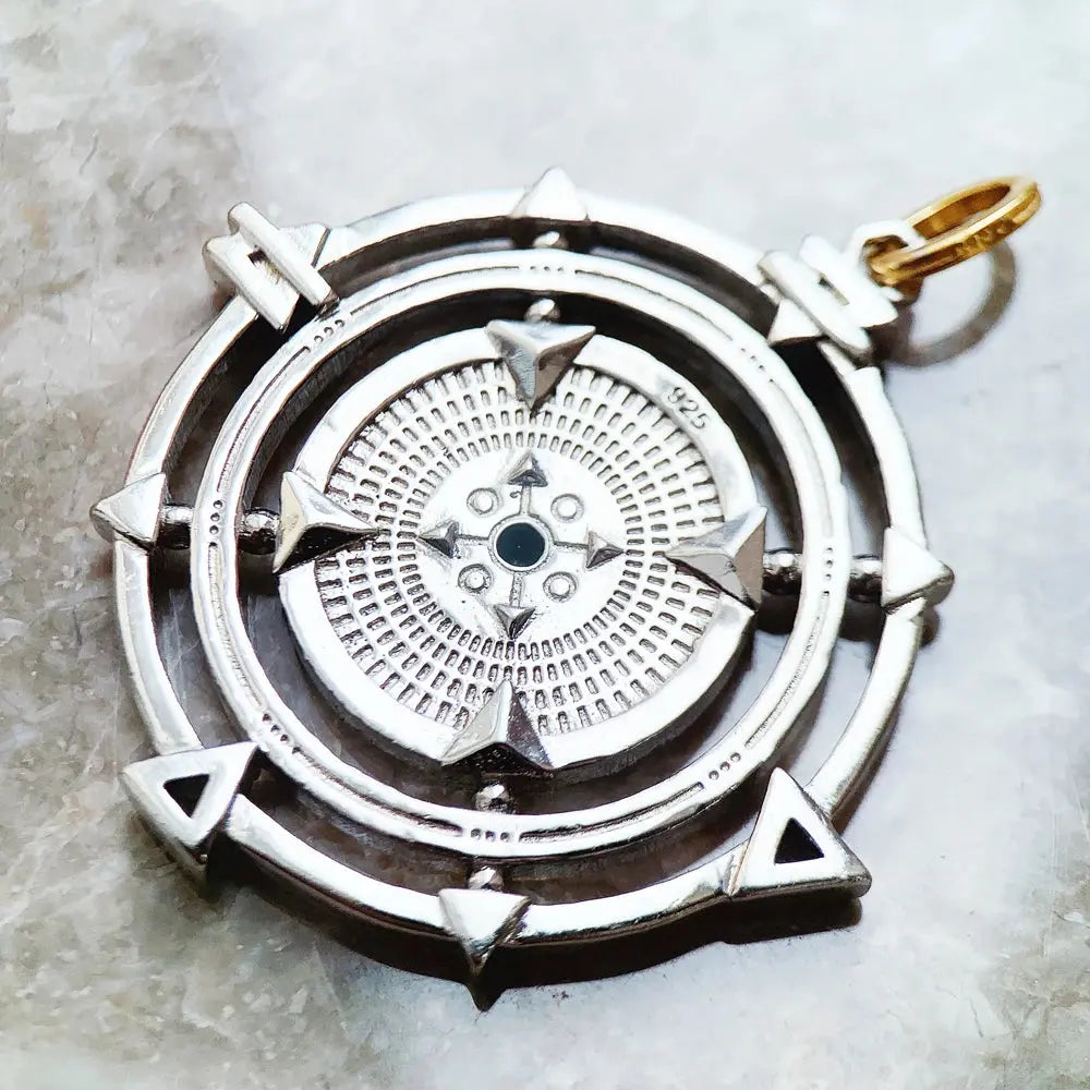 L'Amulette Infinie LUNASTRAL